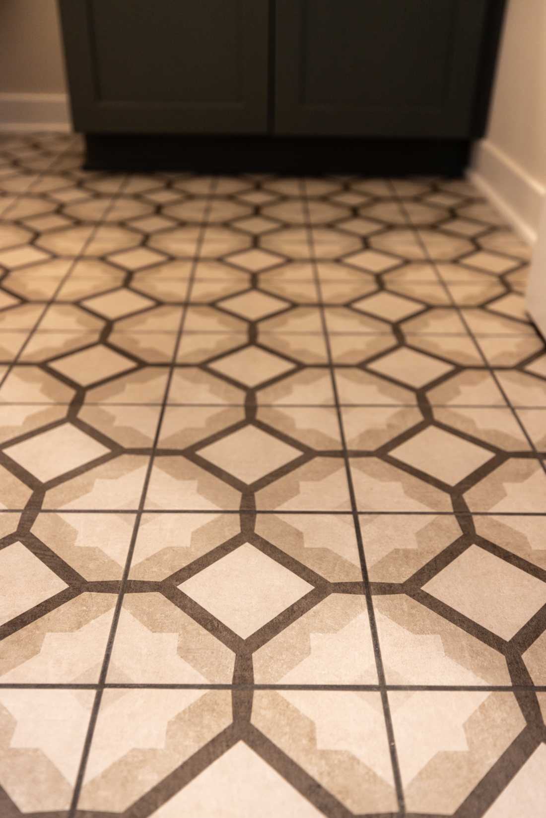 Tile Flooring Installation in Des Moines, IA